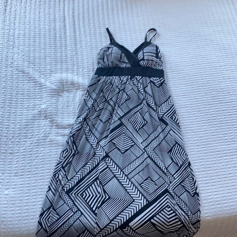 Long black and white maxi dress